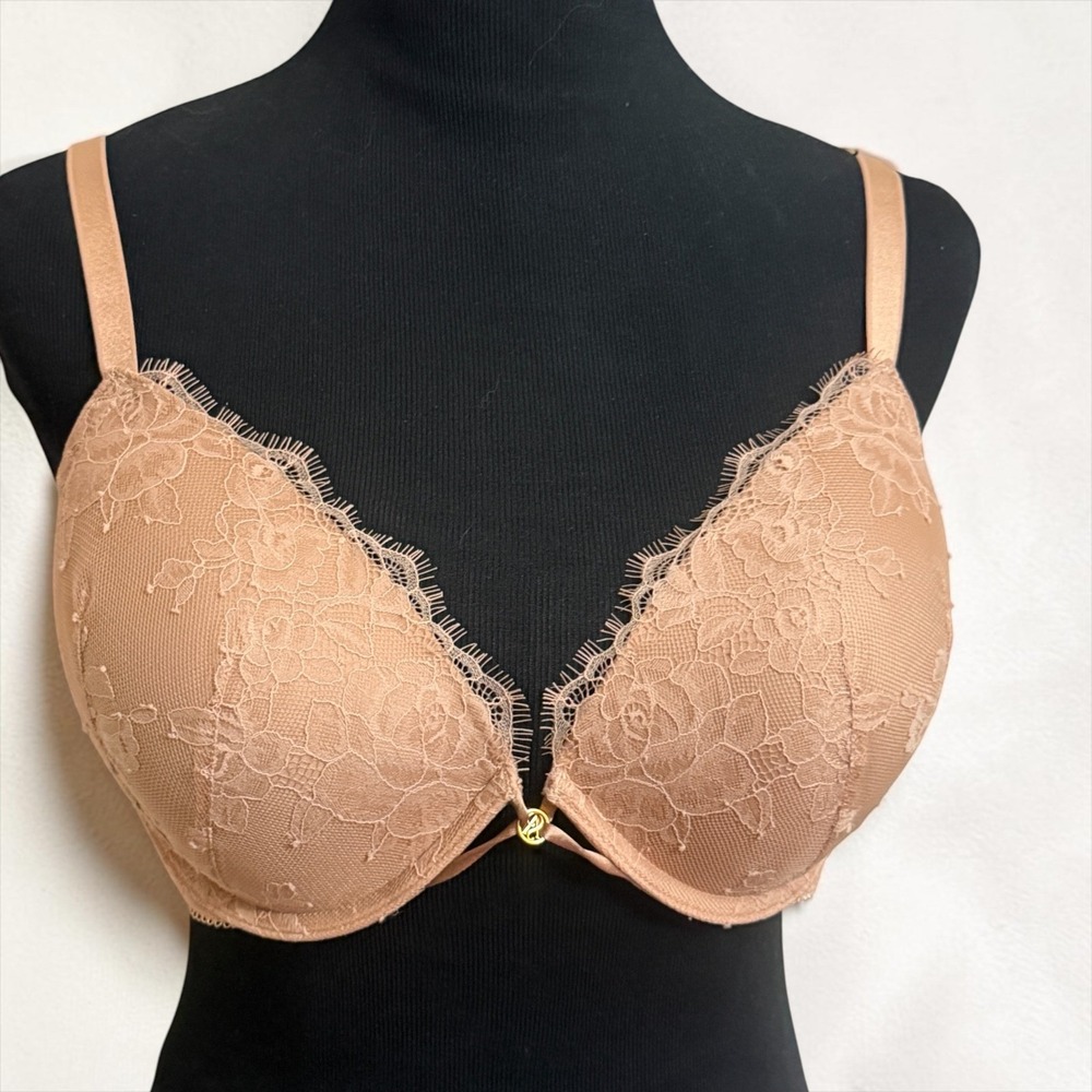Victorias Secret Very Sexy Low Cut Demi Bra Tan Lace Eyelash Trim 38D Underwire